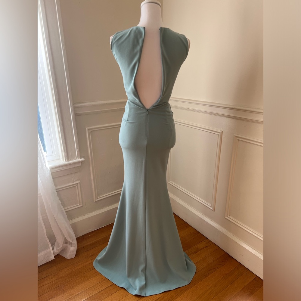 Lulu’s Utterly Smitten Dusty Sage Cutout Side Maxi Dress - Picture 5 of 9